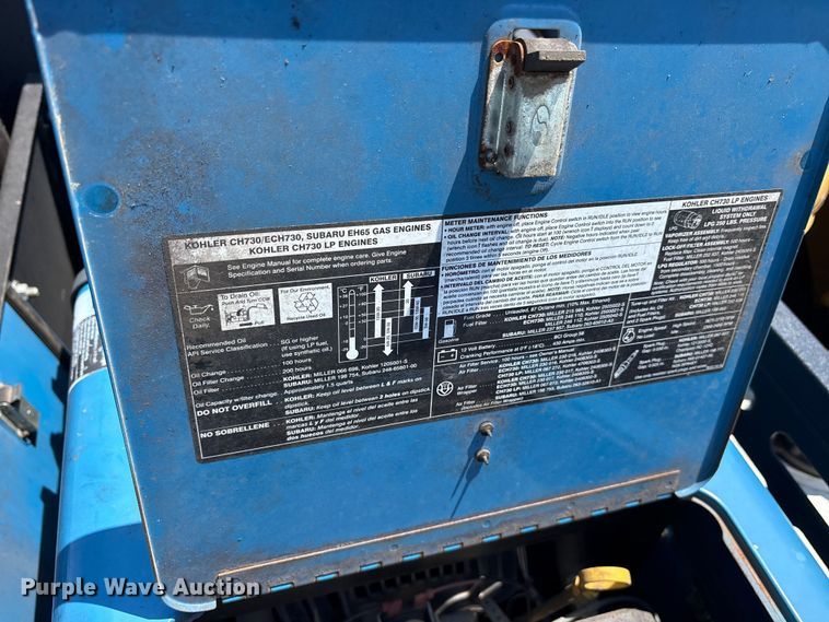 image for item ET2091 2013 Ford F550 Super Duty utility / service truck