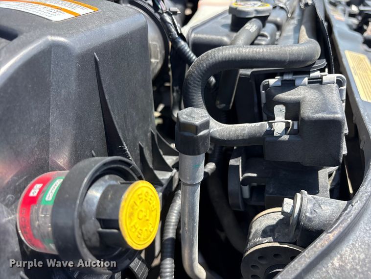 image for item ET2091 2013 Ford F550 Super Duty utility / service truck