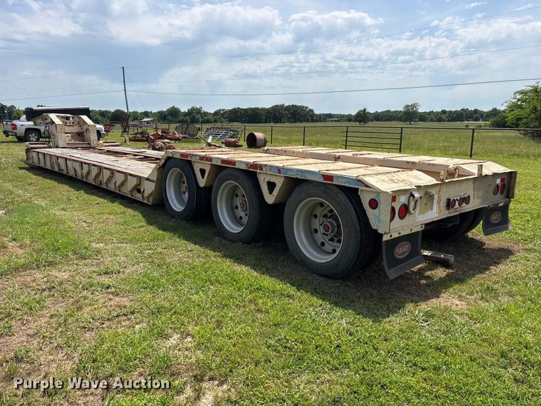 image for item ET2094 1992 Trail King TK100HD3-483 lowboy equipment trailer