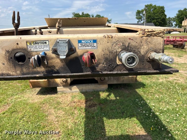 image for item ET2094 1992 Trail King TK100HD3-483 lowboy equipment trailer