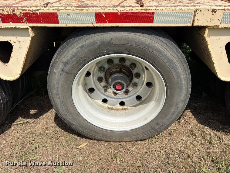 image for item ET2094 1992 Trail King TK100HD3-483 lowboy equipment trailer