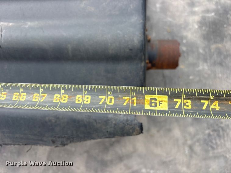 image for item ET2096 2018 Bobcat 68 Angle Broom skid steer broom