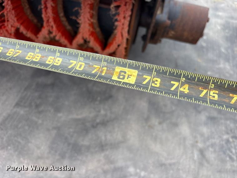 image for item ET2096 2018 Bobcat 68 Angle Broom skid steer broom