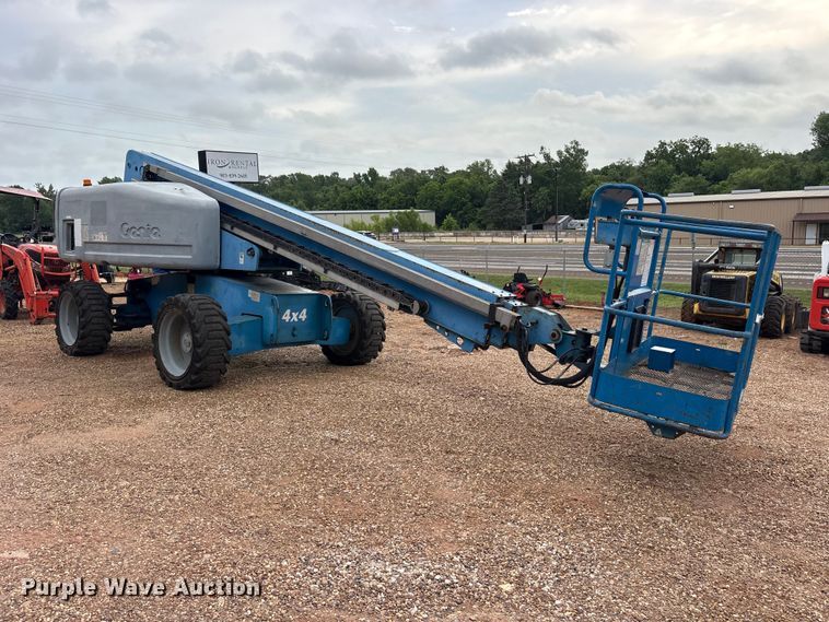 image for item ET2101 2006 Genie S-60 boom lift