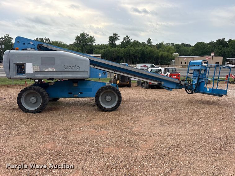 image for item ET2101 2006 Genie S-60 boom lift