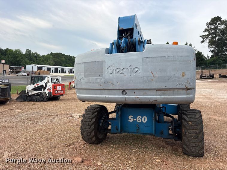 image for item ET2101 2006 Genie S-60 boom lift
