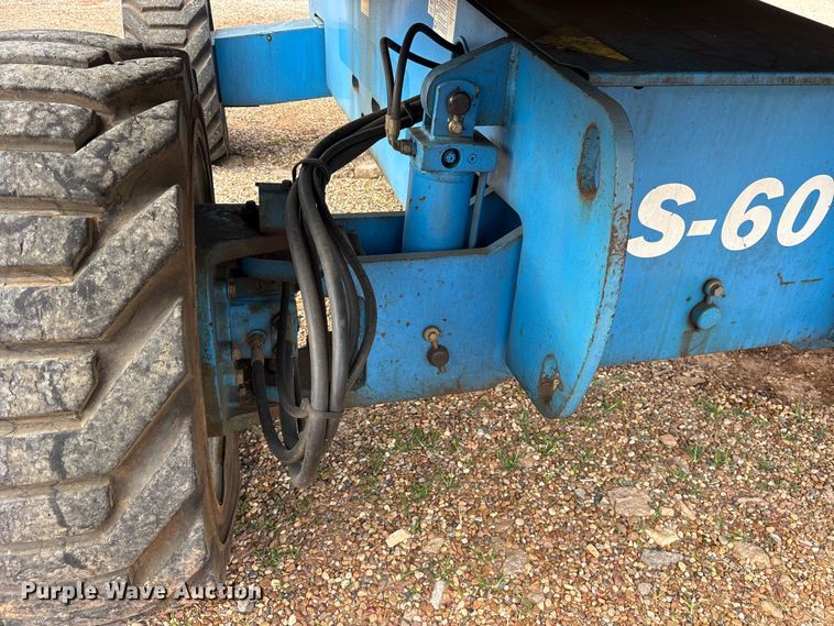 image for item ET2101 2006 Genie S-60 boom lift