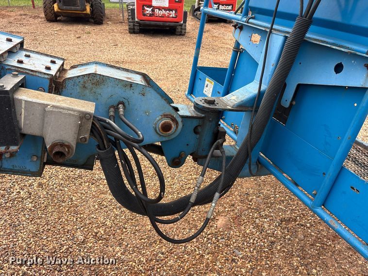 image for item ET2101 2006 Genie S-60 boom lift