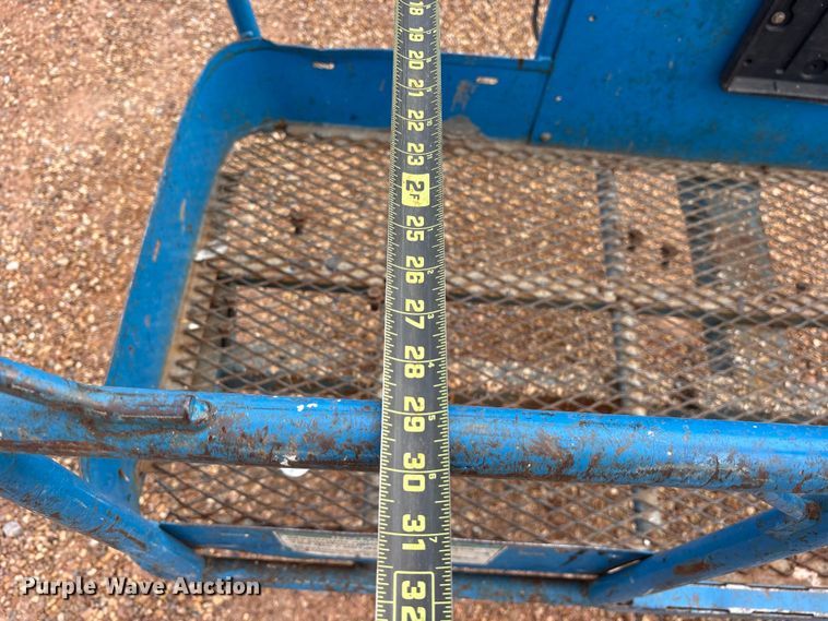 image for item ET2101 2006 Genie S-60 boom lift