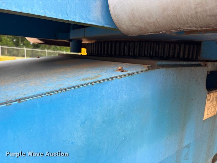 image for item ET2101 2006 Genie S-60 boom lift