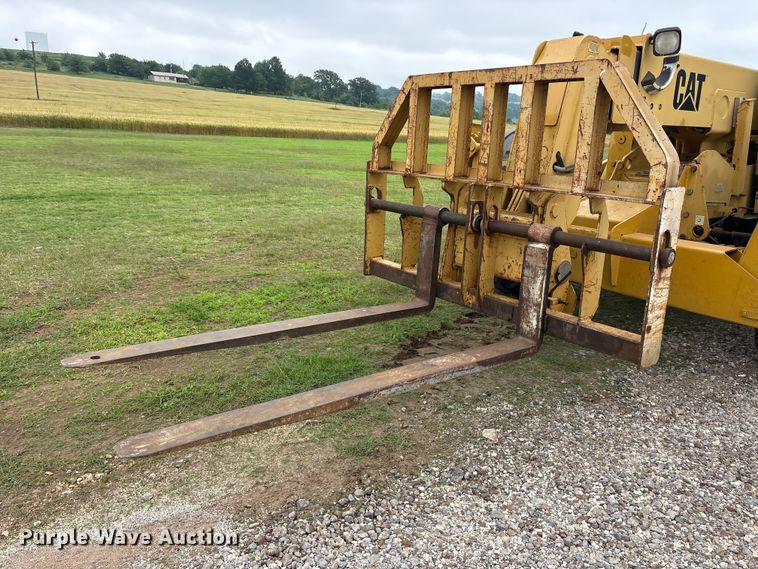 image for item ET2116 1998 Caterpillar TH103 telehandler