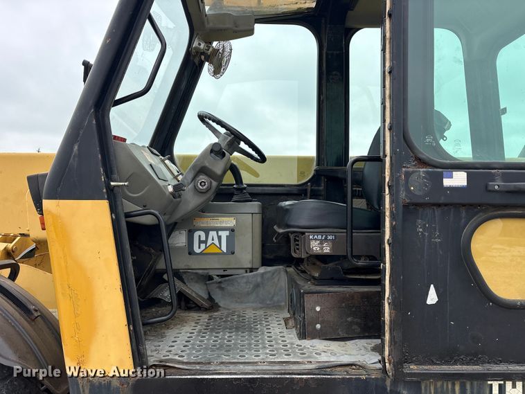 image for item ET2116 1998 Caterpillar TH103 telehandler