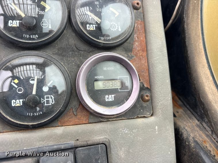 image for item ET2116 1998 Caterpillar TH103 telehandler