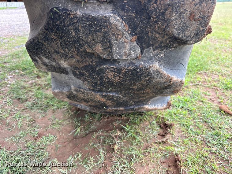 image for item ET2116 1998 Caterpillar TH103 telehandler
