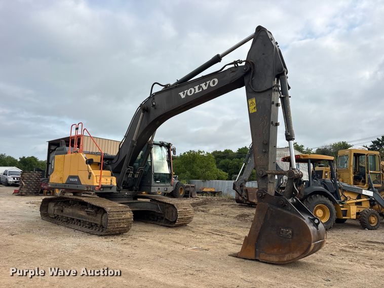 image for item ET2119 2017 Volvo EC250EL Excavator