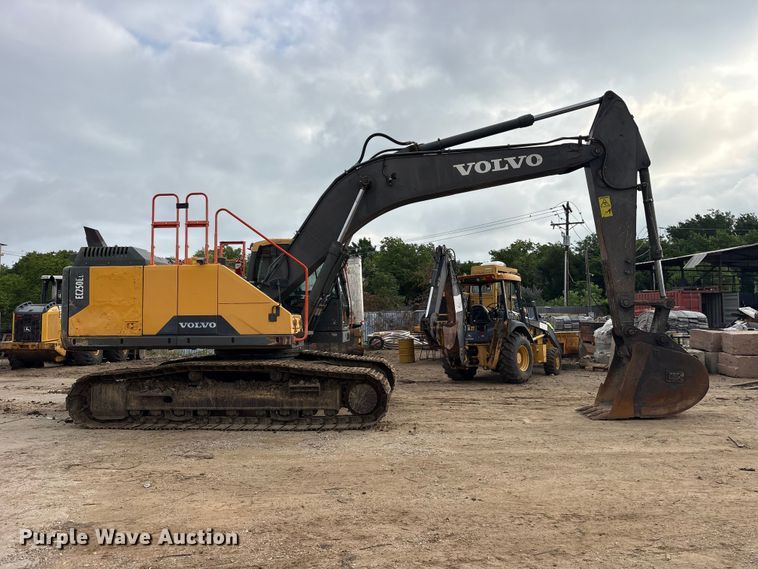 image for item ET2119 2017 Volvo EC250EL Excavator