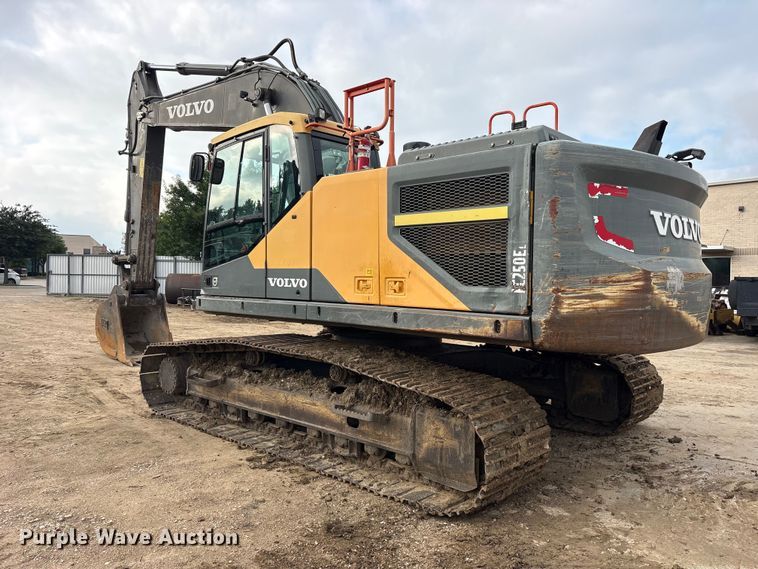 image for item ET2119 2017 Volvo EC250EL Excavator