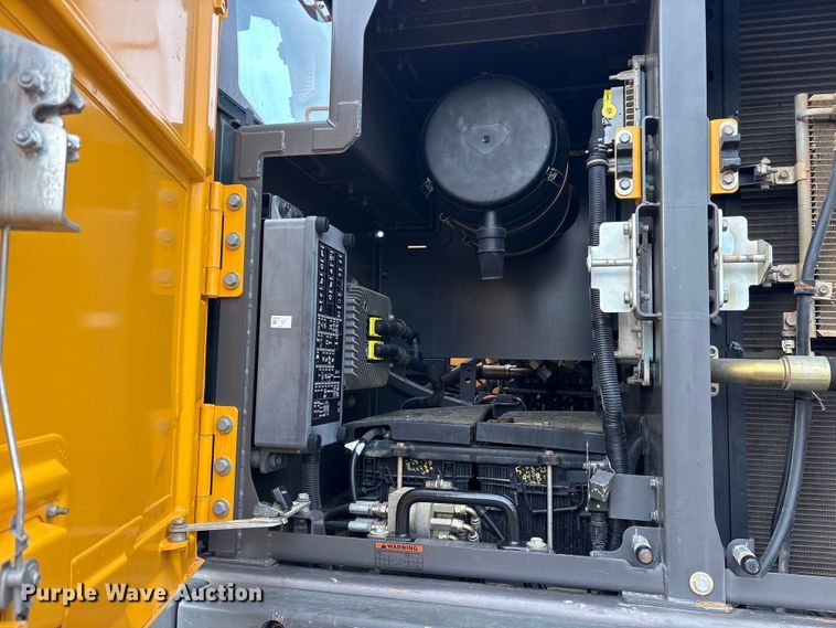 image for item ET2119 2017 Volvo EC250EL Excavator