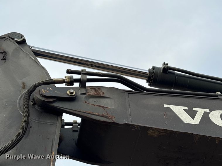 image for item ET2119 2017 Volvo EC250EL Excavator