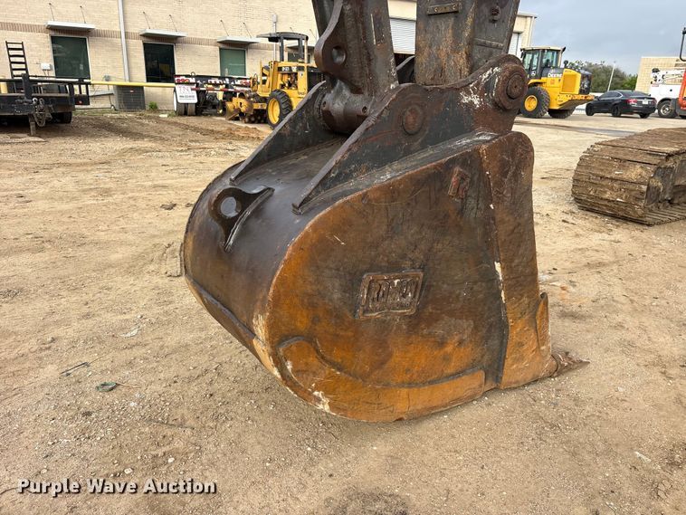 image for item ET2119 2017 Volvo EC250EL Excavator