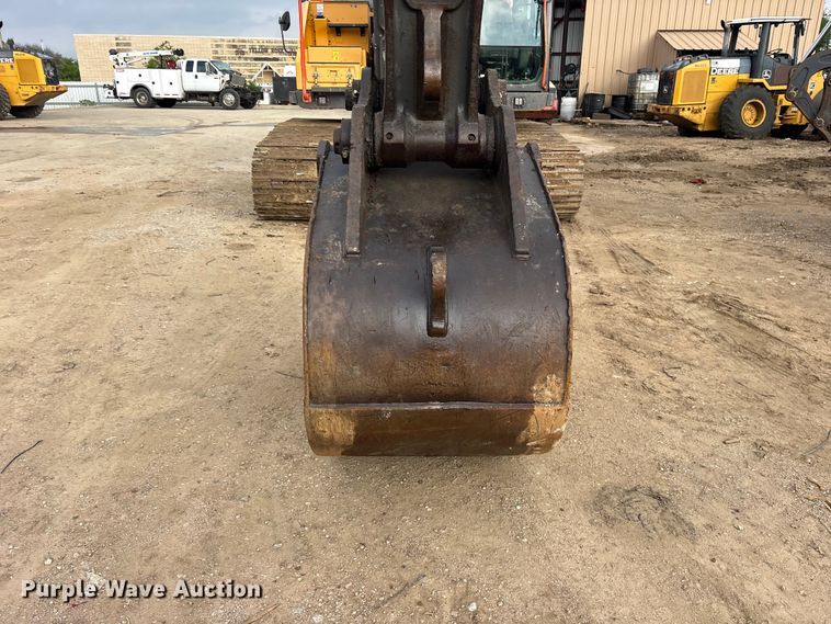 image for item ET2119 2017 Volvo EC250EL Excavator