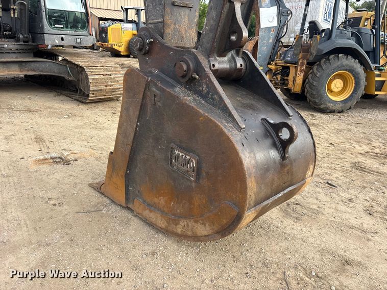 image for item ET2119 2017 Volvo EC250EL Excavator