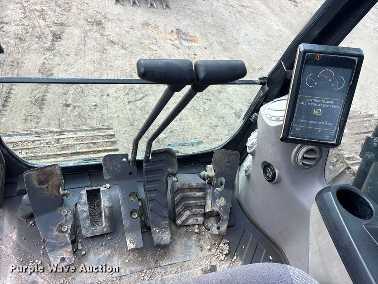 image for item ET2119 2017 Volvo EC250EL Excavator