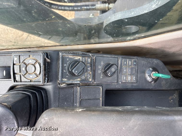 image for item ET2119 2017 Volvo EC250EL Excavator