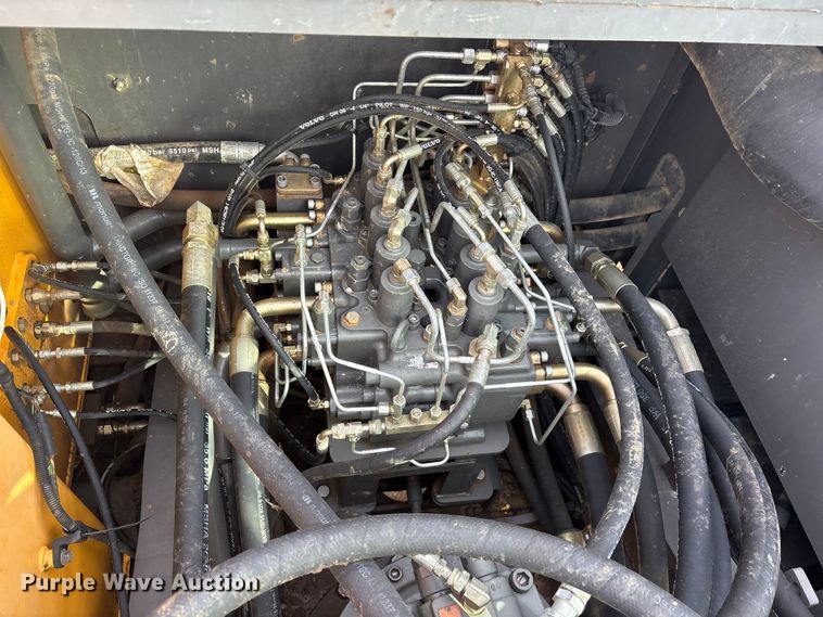image for item ET2119 2017 Volvo EC250EL Excavator