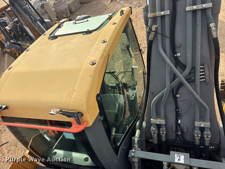 image for item ET2119 2017 Volvo EC250EL Excavator
