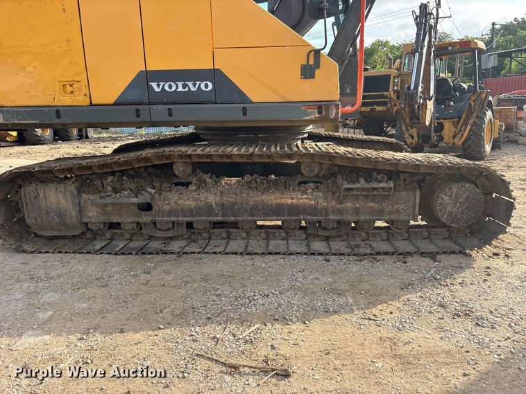 image for item ET2119 2017 Volvo EC250EL Excavator