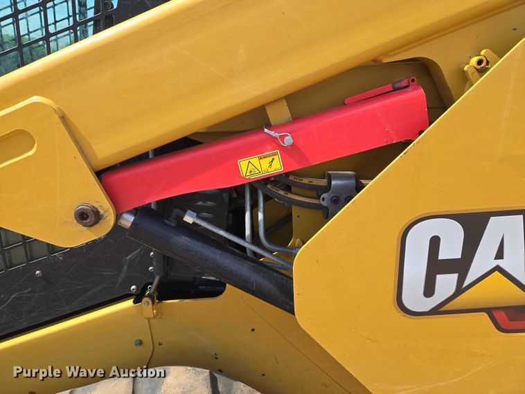 image for item ET5031 2022 Caterpillar 289D3 tracked skid steer loader