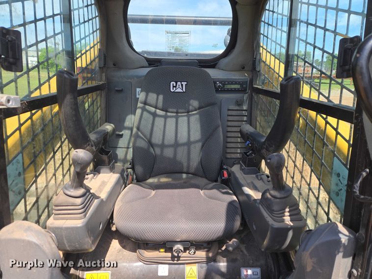 image for item ET5031 2022 Caterpillar 289D3 tracked skid steer loader