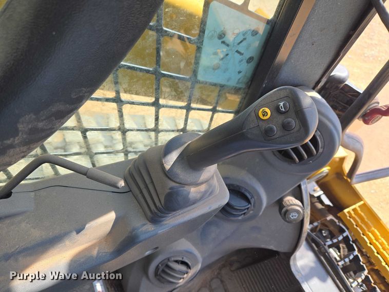 image for item ET5031 2022 Caterpillar 289D3 tracked skid steer loader