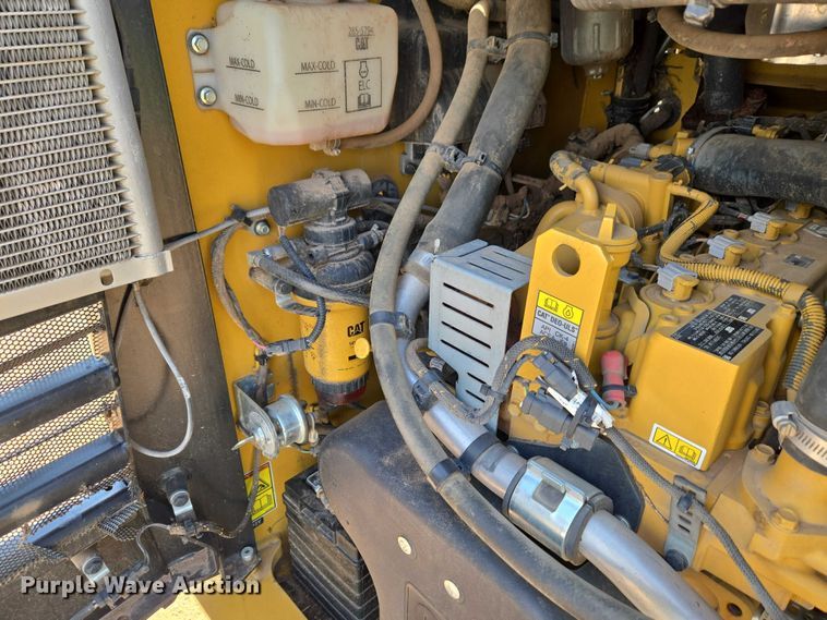 image for item ET5031 2022 Caterpillar 289D3 tracked skid steer loader