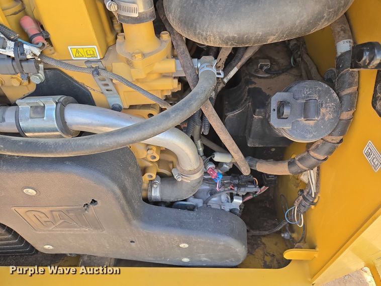 image for item ET5031 2022 Caterpillar 289D3 tracked skid steer loader