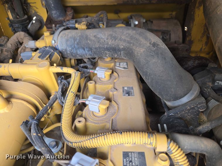 image for item ET5031 2022 Caterpillar 289D3 tracked skid steer loader