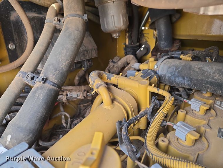 image for item ET5031 2022 Caterpillar 289D3 tracked skid steer loader