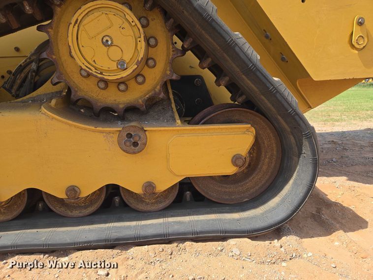 image for item ET5031 2022 Caterpillar 289D3 tracked skid steer loader