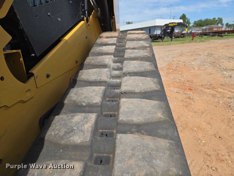 image for item ET5031 2022 Caterpillar 289D3 tracked skid steer loader