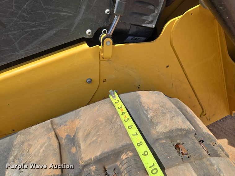 image for item ET5031 2022 Caterpillar 289D3 tracked skid steer loader