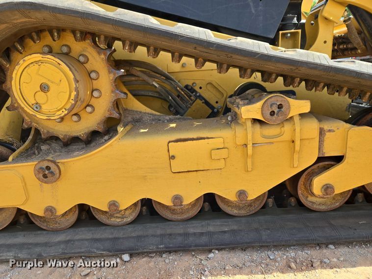 image for item ET5031 2022 Caterpillar 289D3 tracked skid steer loader