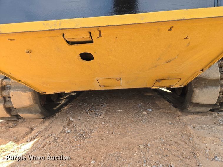 image for item ET5031 2022 Caterpillar 289D3 tracked skid steer loader