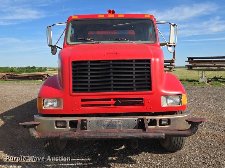 image for item ET5068 1997 International 8100 water truck