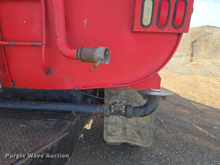 image for item ET5068 1997 International 8100 water truck