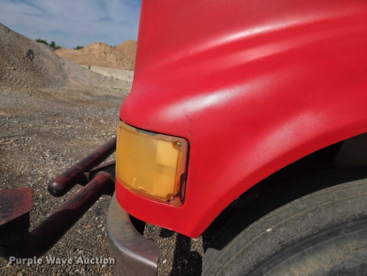 image for item ET5068 1997 International 8100 water truck