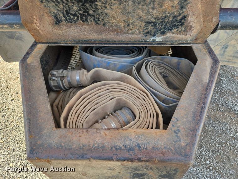 image for item ET5068 1997 International 8100 water truck
