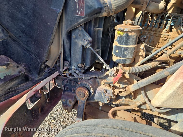 image for item ET5068 1997 International 8100 water truck