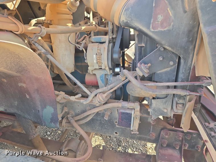 image for item ET5068 1997 International 8100 water truck