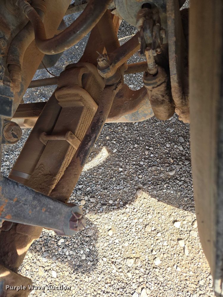 image for item ET5068 1997 International 8100 water truck